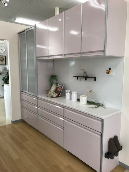 広めのカウンターで作業がはかどります♪