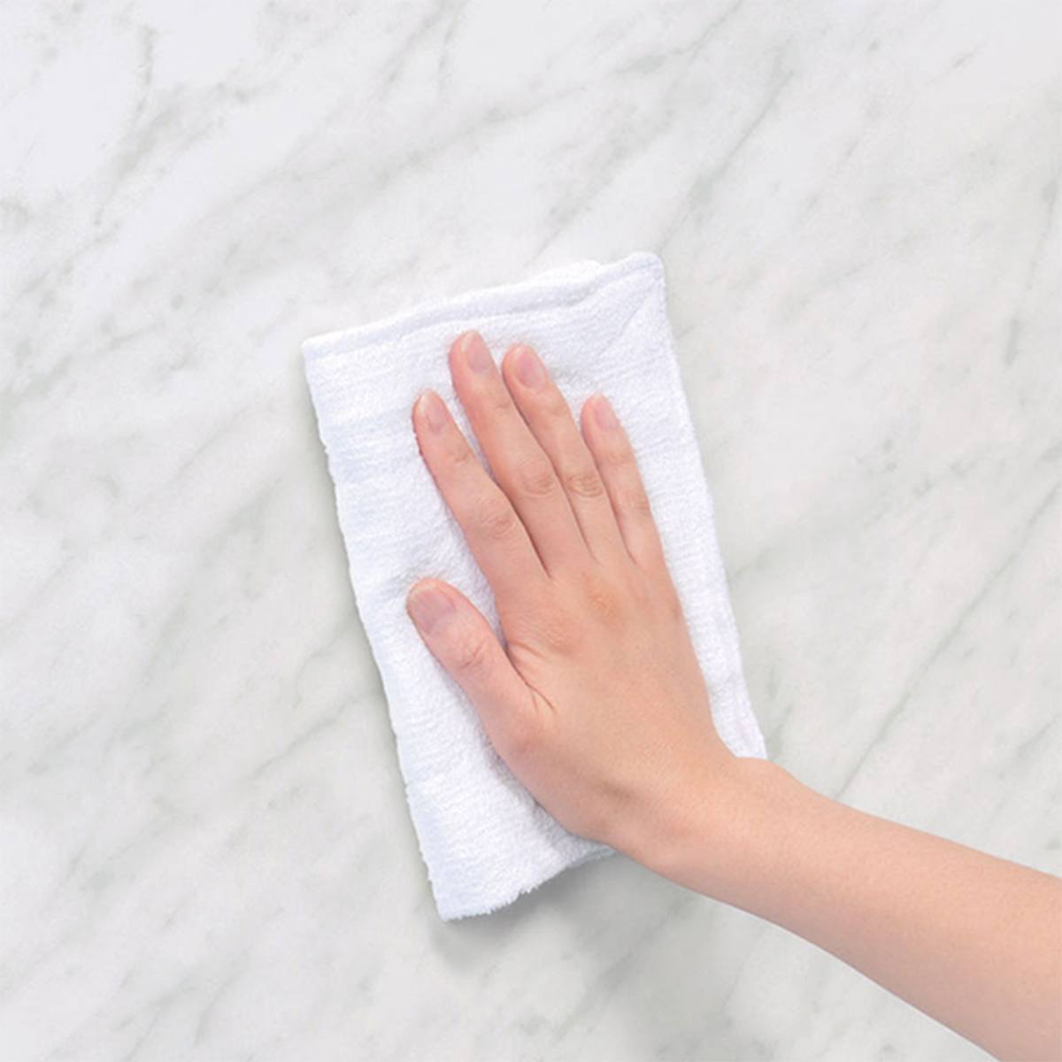 Resistant to dirt and stains and easy to clean