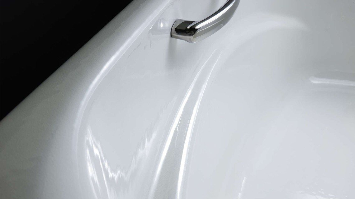 Enameled cast-iron bathtub