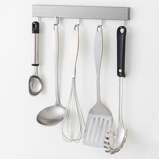 Aluminum ladle hanger