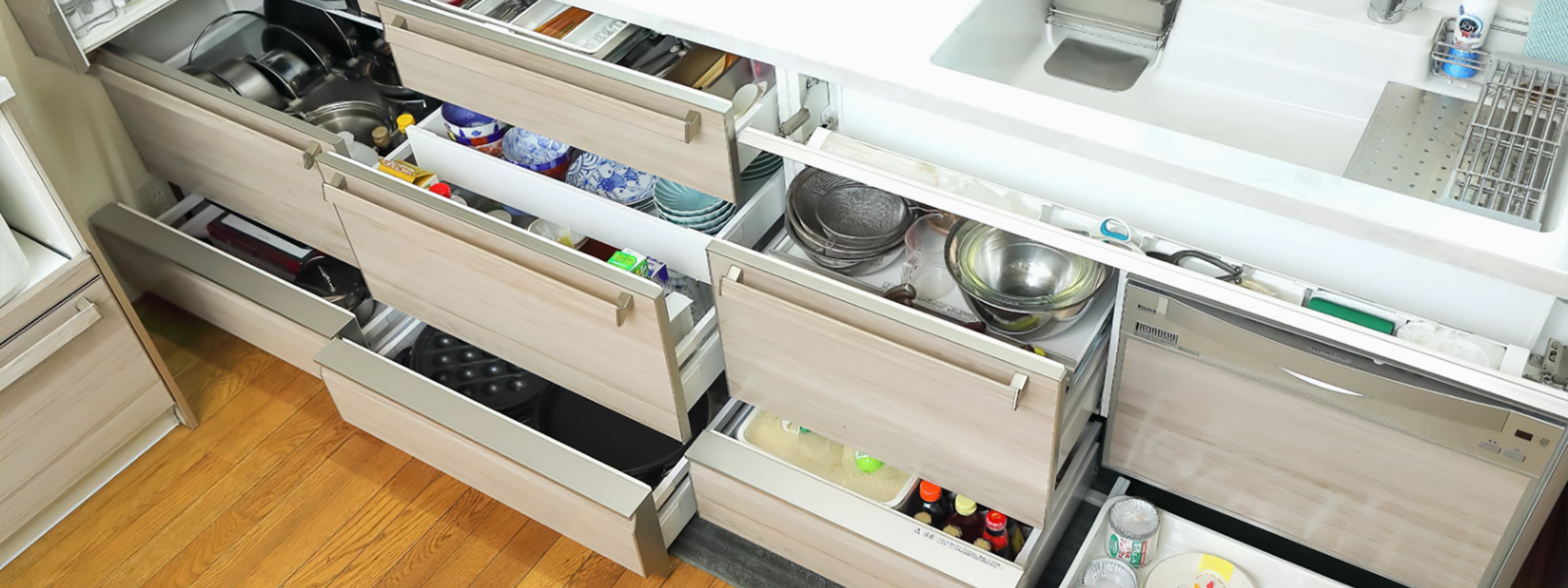 Five-level storage