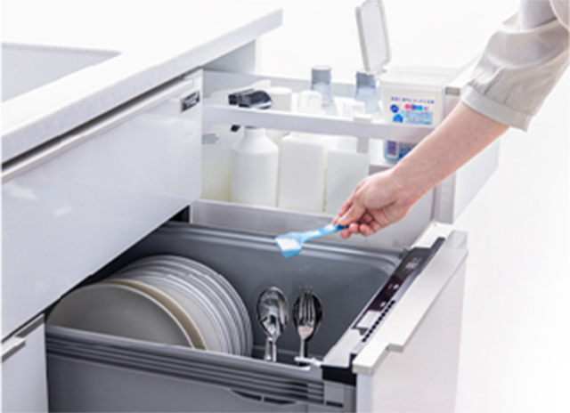 There’s space to store detergent near the dishwasher under the sink, ensuring easy access when you need it.