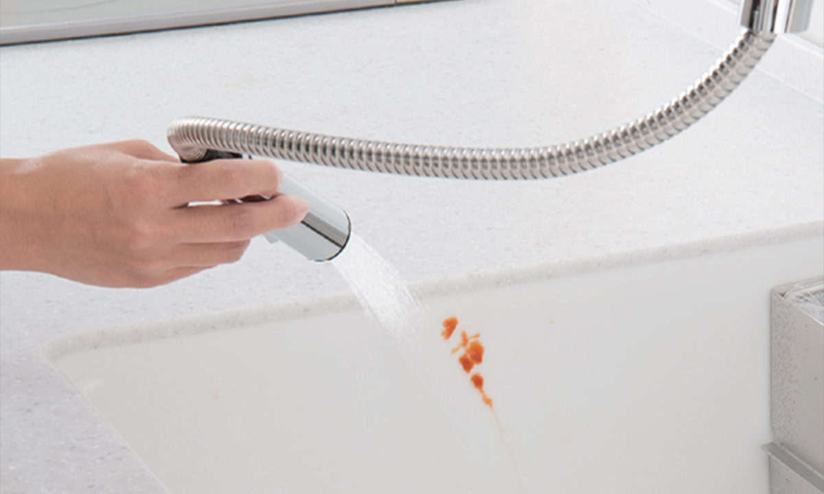 Easily remove dirt and grime from the sink