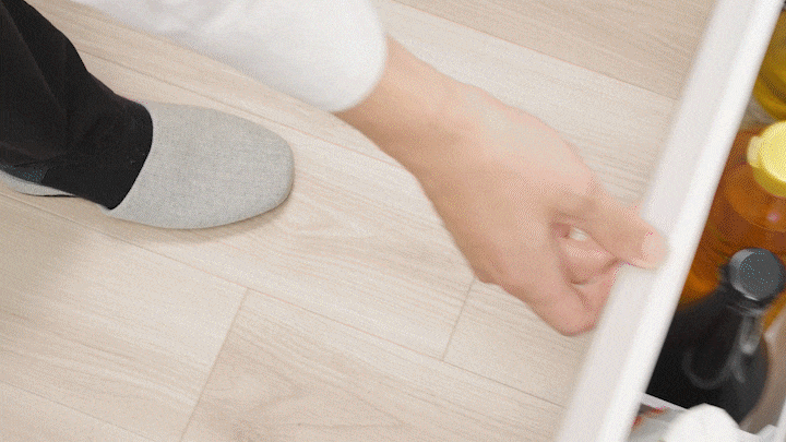 キャビネットの内側までホーローだから掃除がラク