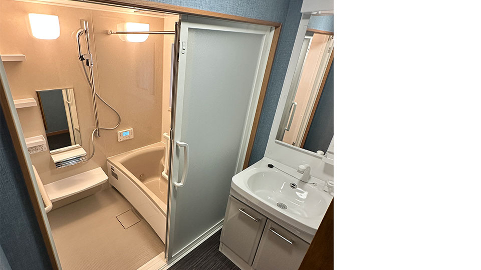 自慢の庭が眺められるお風呂(戸建て)