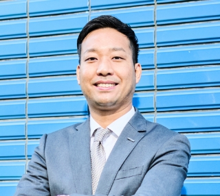 営業 高嶋 佑樹
