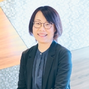 製品開発 林 優花