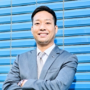 営業 高嶋 佑樹