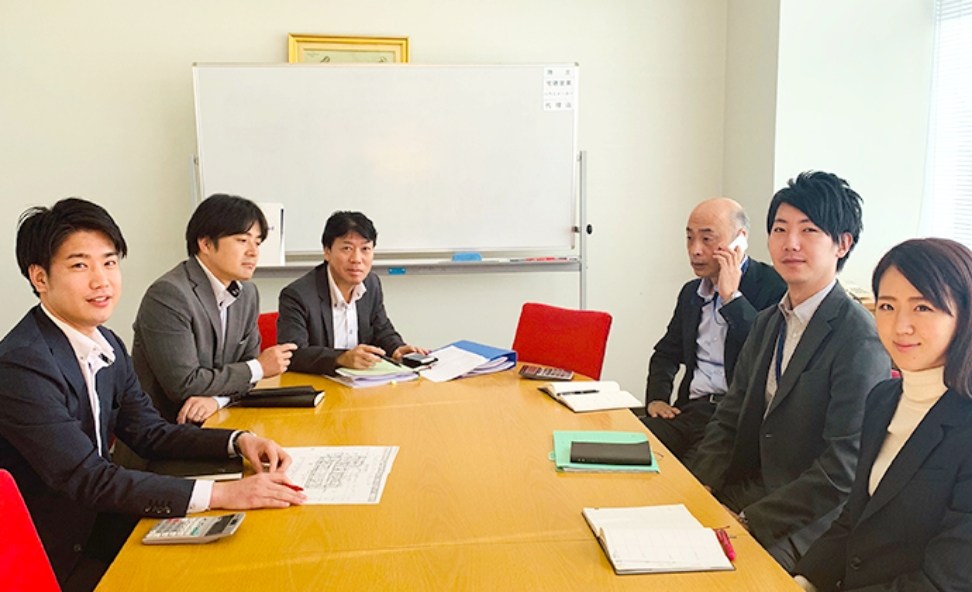 職場は、どんな雰囲気ですか?